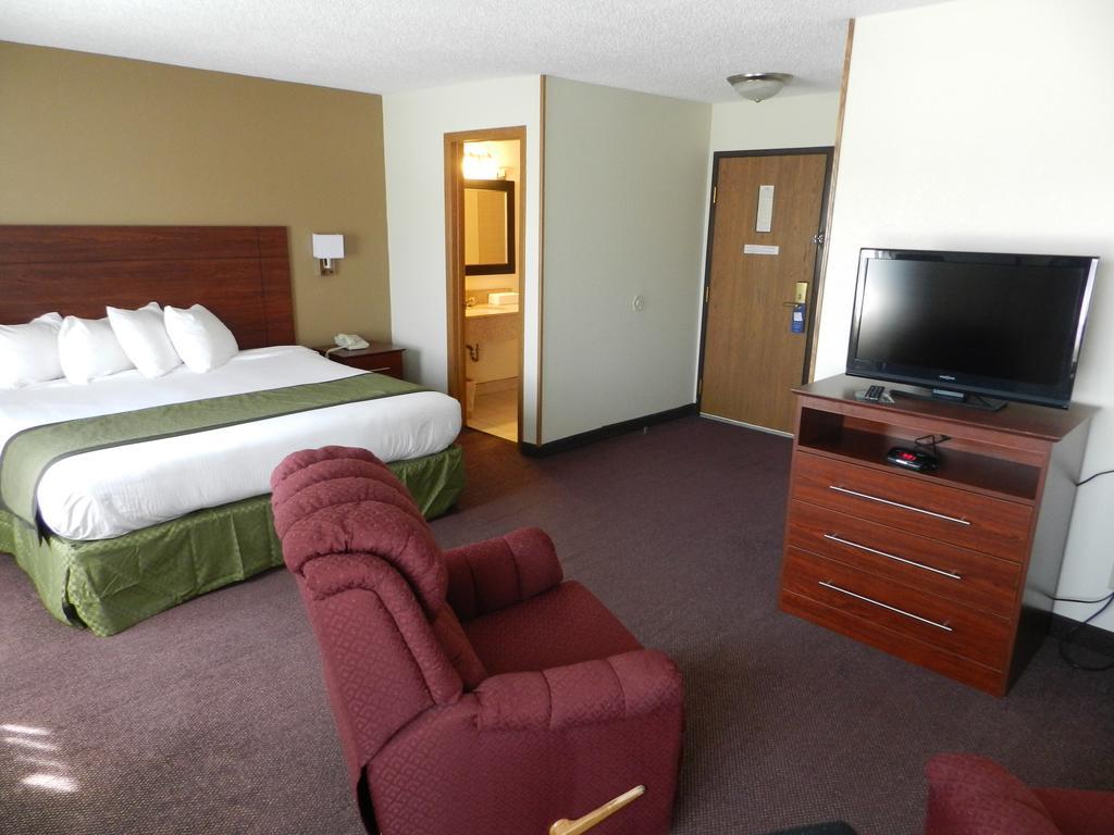 Baymont By Wyndham Dubuque Hotel Kültér fotó